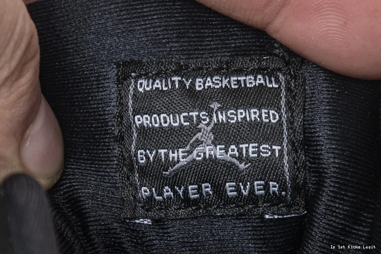 Jordan 378037-005 Air Retro Gown and 11 Cap 1118